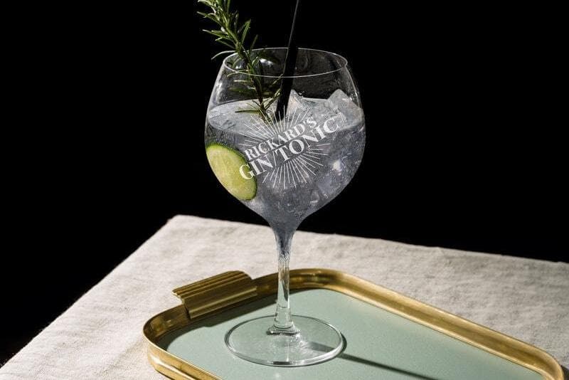 Drinkglas med gravyr