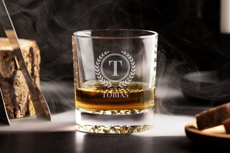 Graverat whiskyglas